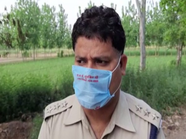 Atul Choubey, Circle Officer Kotwali, speaking on the further progress of the Bulandshahr incident. Photo/ANI