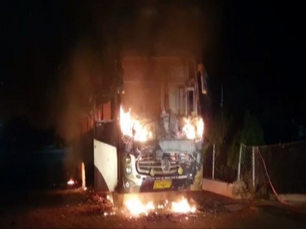 Visuals of the bus with 25 passengers that caught fire on Ahmedabad-Vadodara expressway