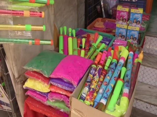 The poor response to Holi products has left the traders high and dry. Photo/ANI