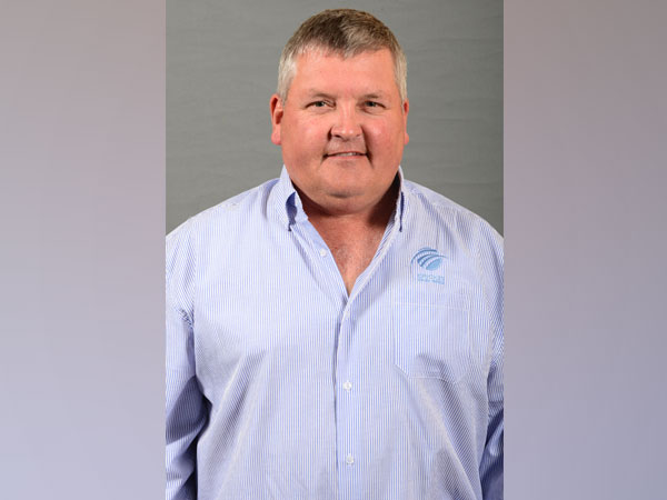 Umpire Marais Erasmus (Photo/ CSA Twitter)