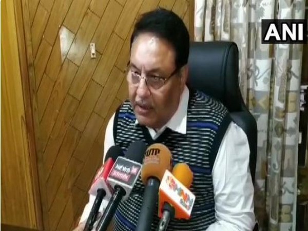 CBI advocate Sandeep Tondon speaking to media persons about developments in a horse trading case against Harish Rawat. (Photo/ANI)