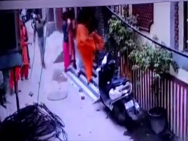 Visuals of the incident from CCTV footage. 
