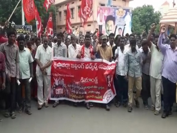 Visuals from the construction workers' protest in Andhra Pradesh's Krishna on Monday. Photo/ANI