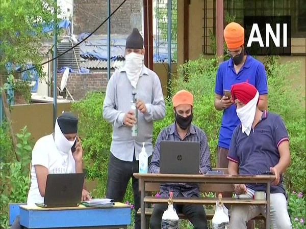 Call center for free medical oxygen cyniders lunched by two Sikh youth organisations in Mumbai. (Photo/ ANI)