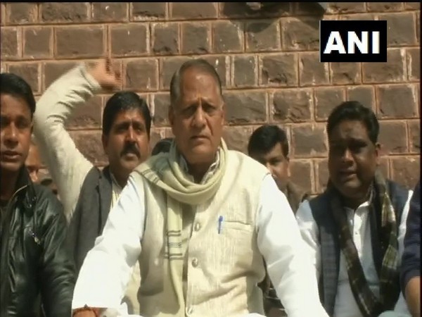 Congress MLA Munnalal Goyal outside the State Assembly in Bhopal on Saturday. Photo/ANI