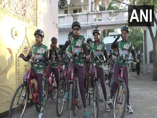 CRPF women personnel participates in cycle rally. Photo/ANI