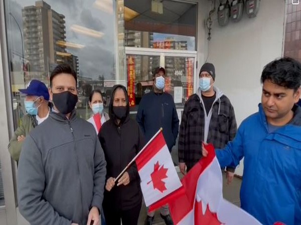 The Canadians of Indian origins protested on Thursday (local time) against the attacks by Khalistan supporters on Hindu minorities due to the ongoing farmers' protest in India.