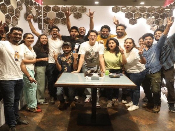 Actor Vijay Varma with the team of his untitled project (Image Source: Instagram)