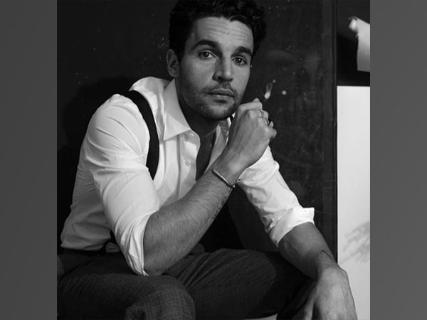 Christopher Abbott (Image source: Instagram)