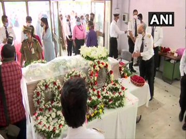 Mortal remains of late Captain DV Sathe brought to Air India building in Mumbai on Sunday. Photo/ANI