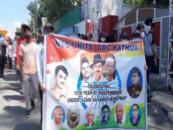 Fit India Freedom Run was held in Kathua as a part of Azadi ka Amrutmahotsav on Saturday. (Photos/ANI)