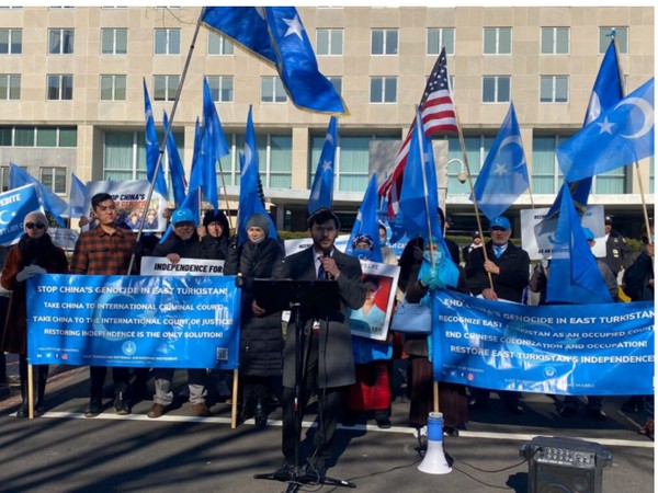 The protests were organised by the East Turkistan Government in Exile (ETGE) and the East Turkistan National Awakening Movement (ETNAM) in Istanbul