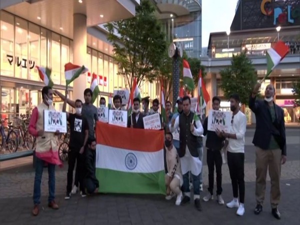 Indian community in Japan gather for to welcome PM Modi in Tokyo