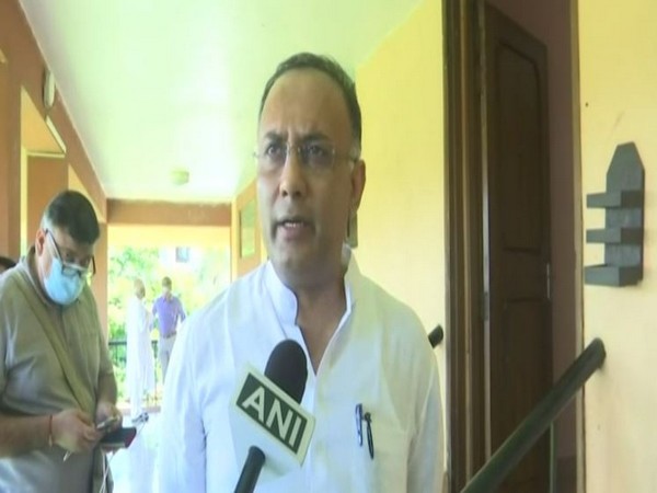 Congress Goa in-charge Dinesh Gundu Rao speaking to ANI on Wednesday.