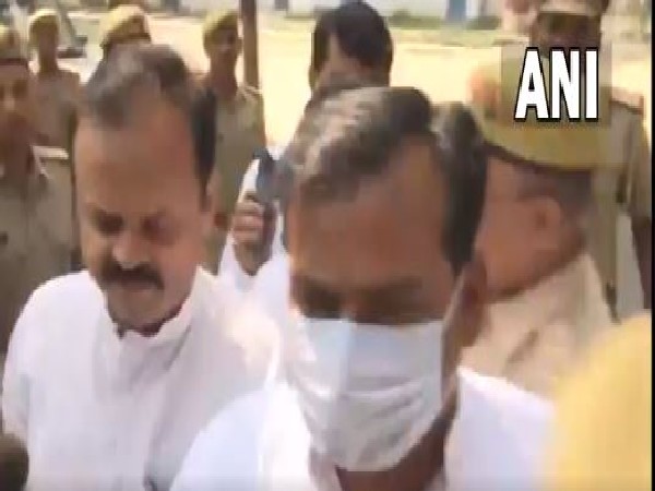 Son of MoS Home Ajay Mishra Teni, Ashish Mishra arrives at Crime Branch office, Lakhimpur (Photo/ANI)