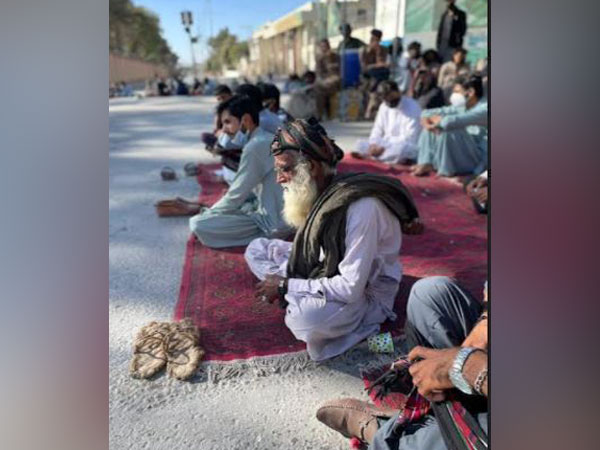 The family has also demanded that the FC must be barred from public places, towns, mosques and other populations.