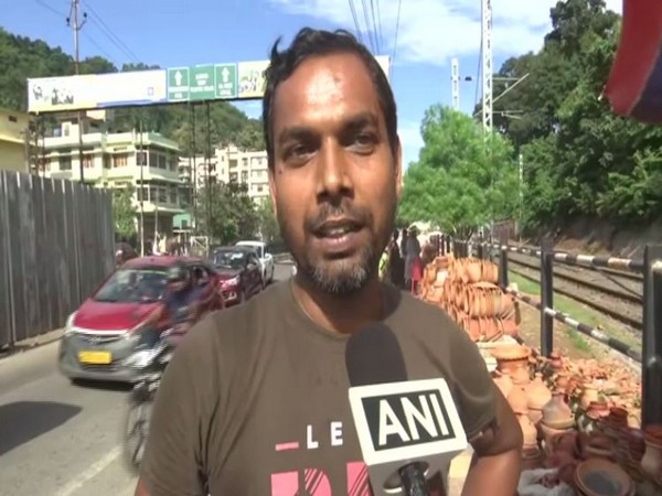Alok Roy, an earthen lamp seller. (Photo/ANI)