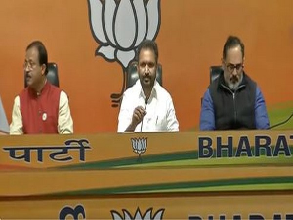 Kerala BJP chief K Surendran (centre) in Delhi 