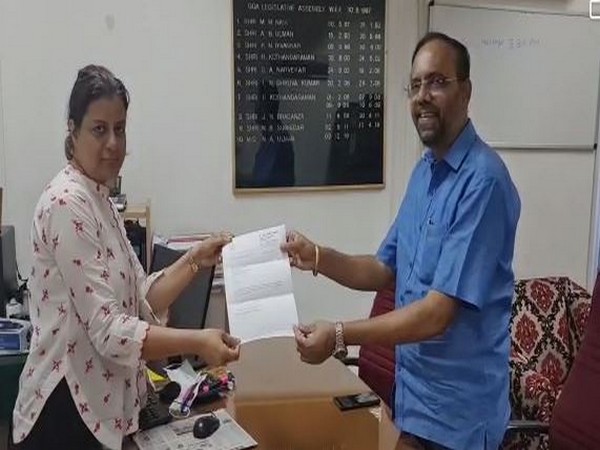  BJP MLA Carlos Almeida submits his resignation to Secretary of Goa Legislative Assembly Namrata Ulman. (Photo/ANI)