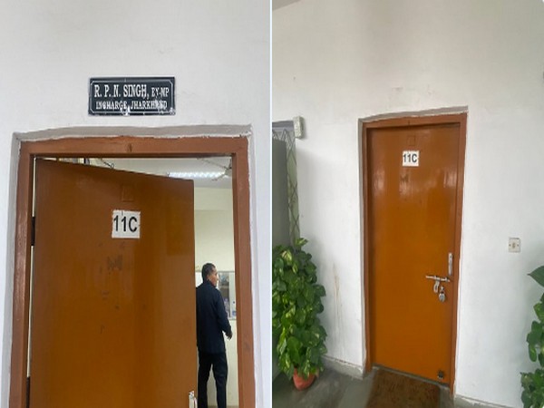 The cabin of RPN Singh in Congress headquarters before and after (Photo/ANI)
