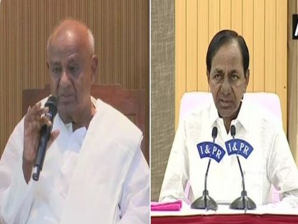 Former Prime minister HD Devegowda, Telangana Chief Minister K Chandrashekar Rao (Photo/ANI)