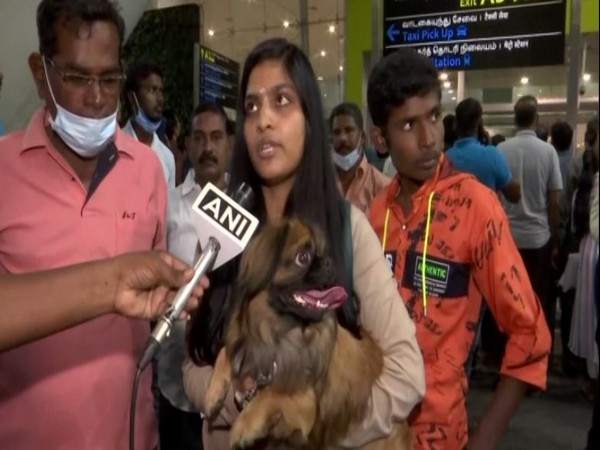 Student returns from Ukraine with pet dog in Chennai (Photo/ANI)