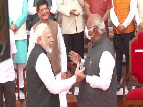 Prime Minister Narendra Modi and the LoP Rajya Sabha Mallikarjun Kharge on Thursday (Photo/ANI)