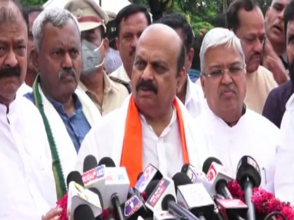 CM Basavaraj Bommai talking to reporters in Mandya (Photo/ANI) 