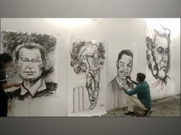 Artists in Moradabad paid tribute to the great Australian leg spinner with their art. (Photos/ANI)
