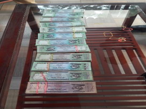 BSF seized fake Bangladeshi currency from Jalpaiguri district in West Bengal (Photo/ANI)