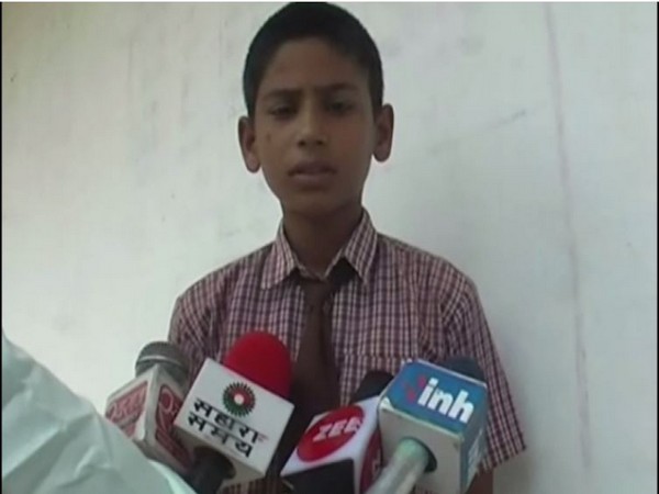 A student who was punished by the teacher speaking to media. Photo/ANI