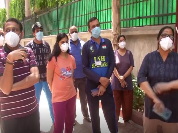 Lok Nayak Jai Prakash Narain Hospital nursing staff, who are working day and night to fight the coronavirus.  Photo/ANI