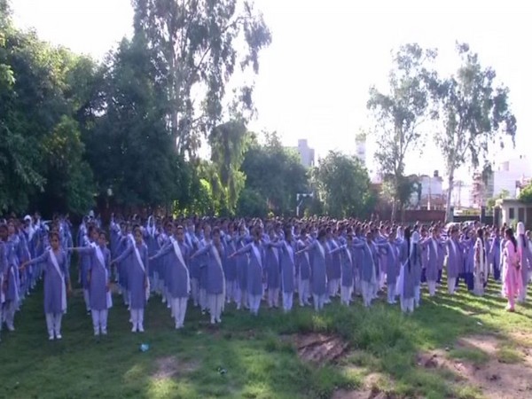 Students in large numbers went to schools in Jammu on Tuesday morning. (Photo/ANI)