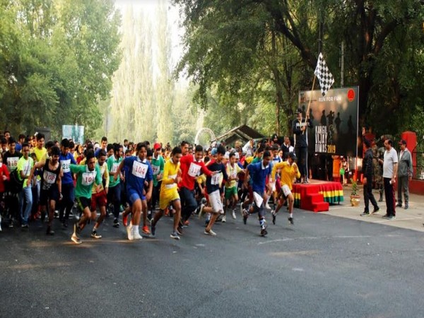 Chinar Corps organised 'run for Fun' competition at Badami Bagh Cantt in Srinagar on Wednesday (Photo/ANI)