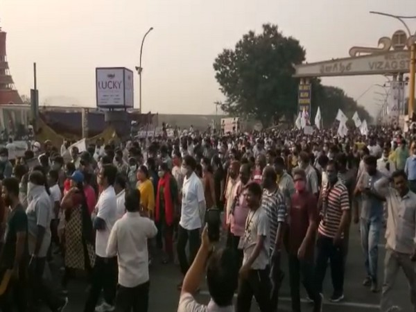 Visuals from run organised by VUPPC on Sunday. (Photo/ANI)
