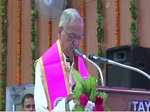 Infosys Co-Founder N R Narayana Murthy at the fourth convocation of Madan Mohan Malaviya University of Technology in Gorakhpur. [Photo/ANI]