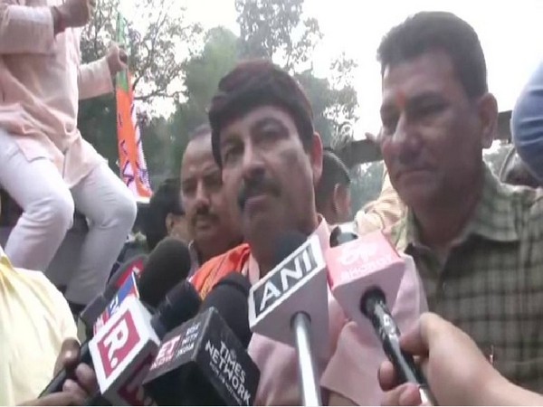 BJP leader Manoj Tiwari. Photo/ANI