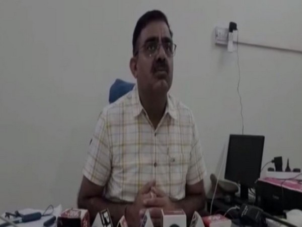 Station In-Charge, Ajmer Sharif Dargah, Hemraj while speaking to the reporters. (Photo/ANI)