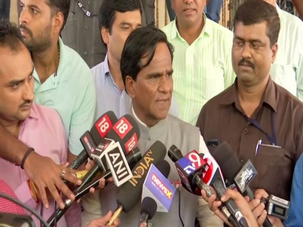 BJP leader Rao Saheb Danve speaking to reporters in Mumbai on Monday. Photo/ANI