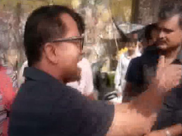 Verbal spat between MLA Premchand Agarwal and Chairman of Sugarcane Development Councils in Rishikesh on Thursday. Photo/ANI