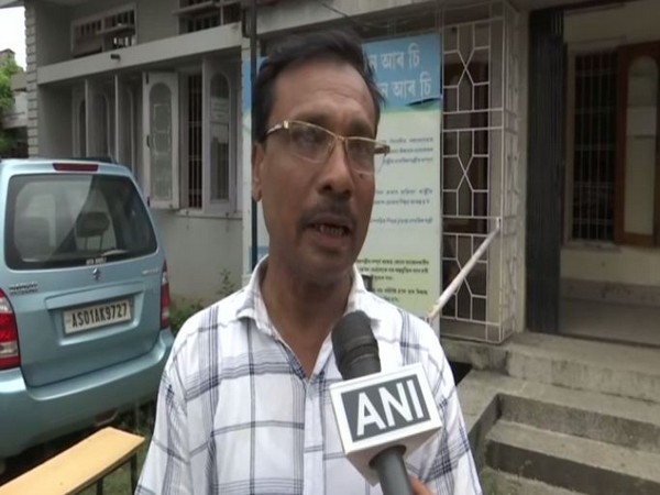 Guwahati resident, Kanrul Islam speaking to ANI on Saturday. (Photo/ANI)