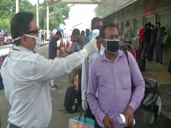 Passengers undergoing medical checkup in Jammu (Photo/ANI)