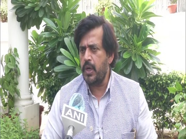 Bhojpuri actor and Gorakhpur MP Ravi Kishan in conversation with ANI. (Photo/ANI)