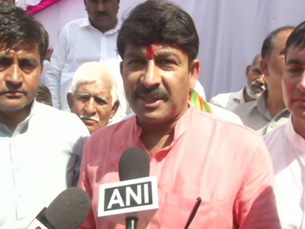 Delhi BJP chief Manoj Tiwari speaking to media persons in Delhi on Sunday. Photo/ANI