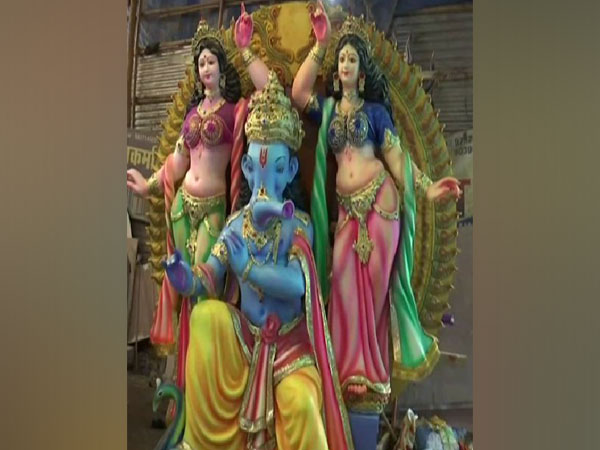 A visual of the statue made by the idol maker in Chhattisgarh on Saturday.  Photo/ANI