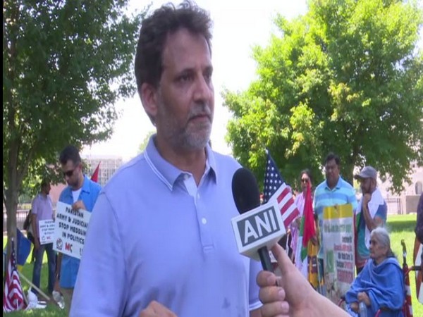 Muttahida Qaumi Movement (MQM) and other minority groups of Pakistan protested against Prime Minister Imran Khan's visit