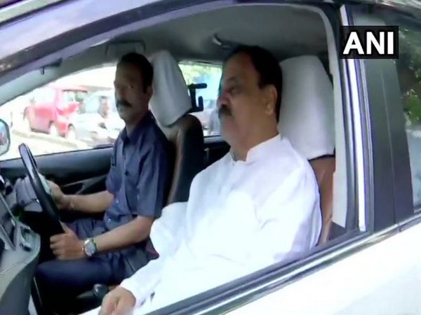 Shiv Sena leader Diwakar Raote arrived at Raj Bhavan to meet Maharashtra Governor Bhagat Singh Koshyari (Photo/ANI)