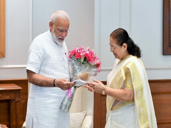 Prime Minister Narendra Modi meeting Sumitra Mahajan (Picture courtesy: PMO India)