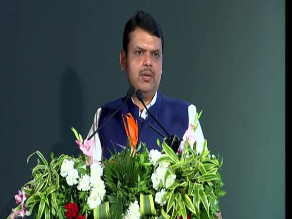 Maharashtra Chief Minister Devendra Fadnavis addressing Sugar Conclave 20-20 in Pune on Sunday. (ANI/Photo)
