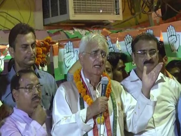 Senior Congress leader Salman Khurshid addressing an election rally in Farrukhabad on Wednesday. Photo/ANI